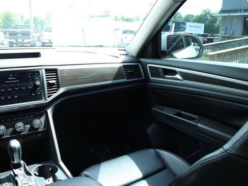 Used 2018 Volkswagen Atlas SE FWD image 16