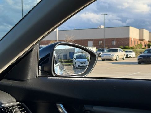 Used 2018 Honda Accord LX image 40