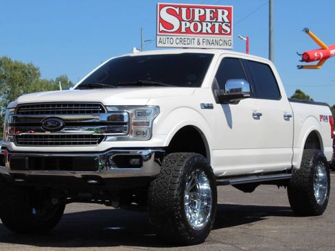 Used 2018 Ford F150 Lariat w/ Equipment Group 502A Luxury AWD/4WD image 7