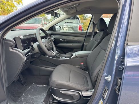 New 2026 Hyundai Tucson SE image 12