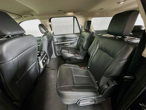 Used 2024 Ford Expedition Max XLT image 27