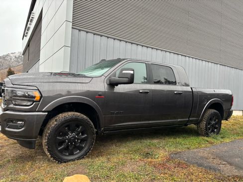 Used 2024 RAM 2500 Limited image 3