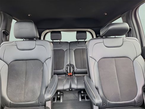 Used 2023 Jeep Grand Cherokee L Altitude image 24