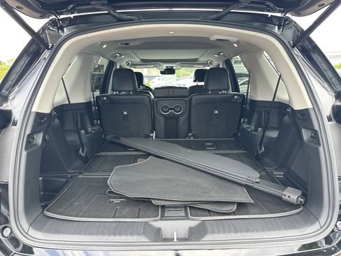 Used 2023 Honda Pilot Touring image 22