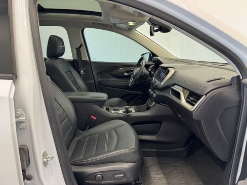 Used 2023 GMC Terrain Denali w/ Denali Premium Package image 16