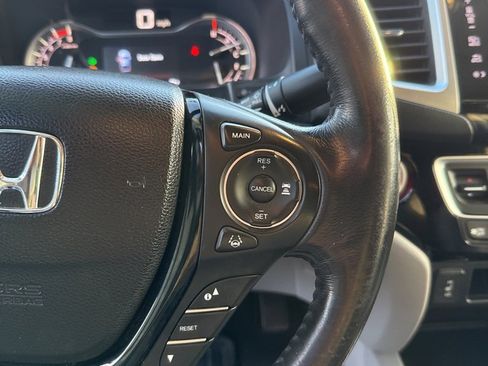 Used 2019 Honda Ridgeline RTL-E image 34