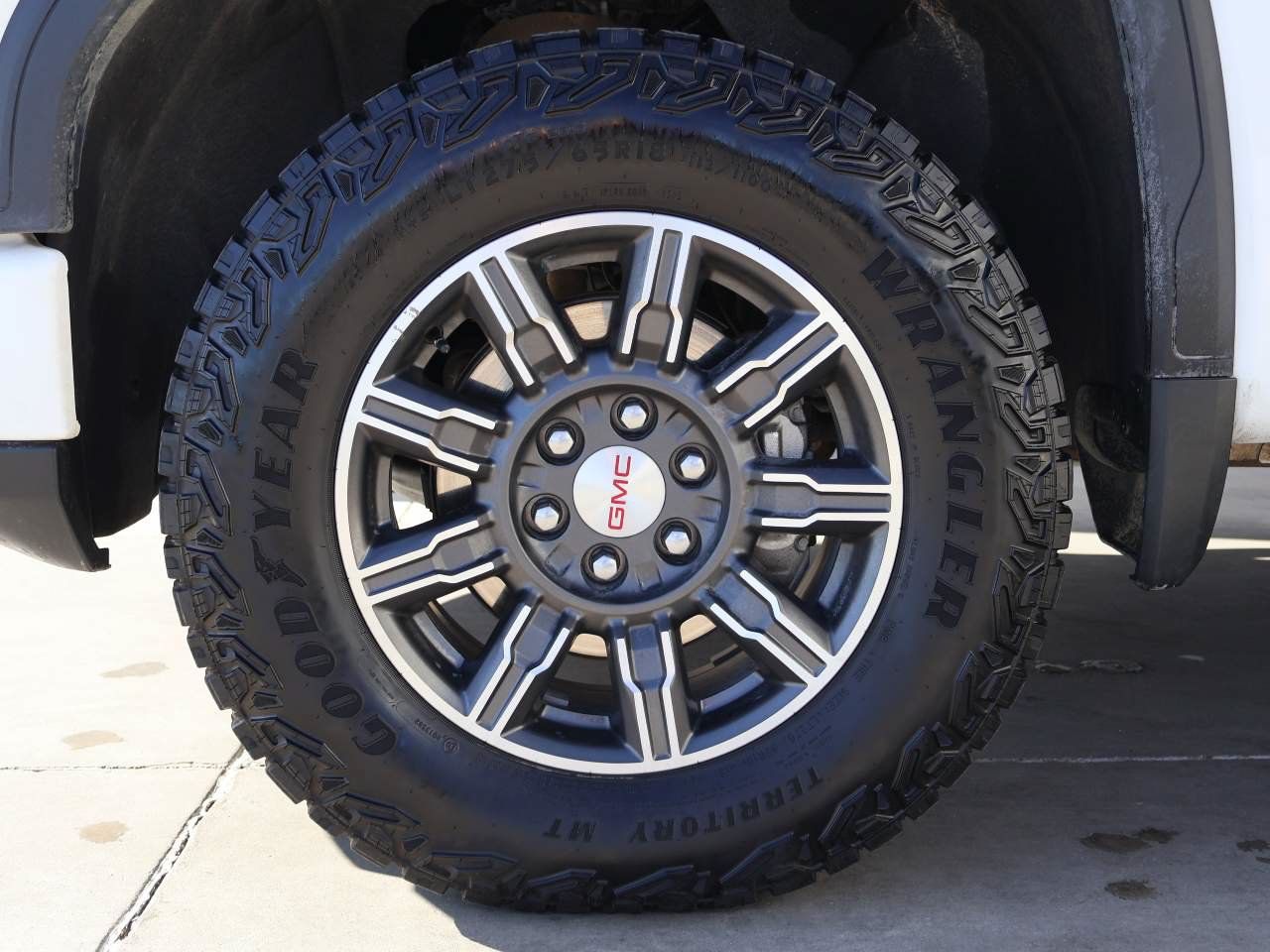 Used 2025 GMC Sierra 1500 AT4 AWD/4WD image 6