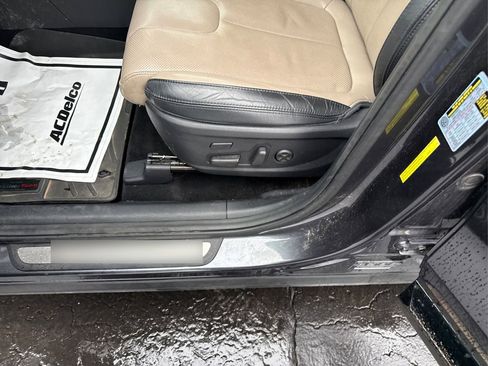 Used 2020 Hyundai Santa Fe Limited image 19