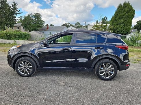 Certified 2022 Kia Sportage Nightfall Edition w/ Nighfall AWD Premium Package image 4