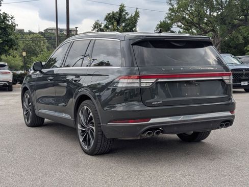 Used 2023 Lincoln Aviator Reserve w/ Equipment Group 201A RWD image 3