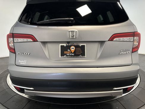 Used 2020 Honda Pilot Touring image 12
