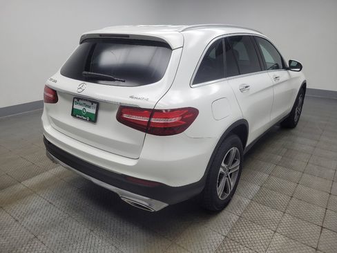 Used 2019 Mercedes-Benz GLC 300 4MATIC w/ Premium Package image 9
