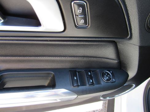 Used 2022 Ford Mustang Premium RWD image 18