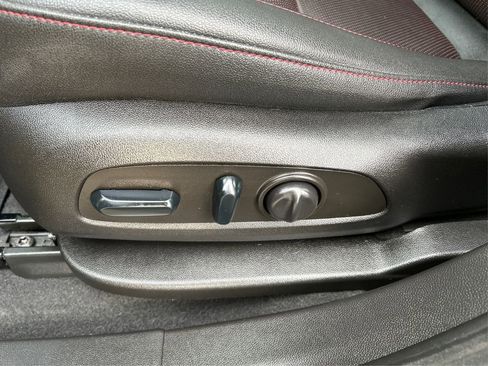 Used 2022 Chevrolet Blazer RS image 37