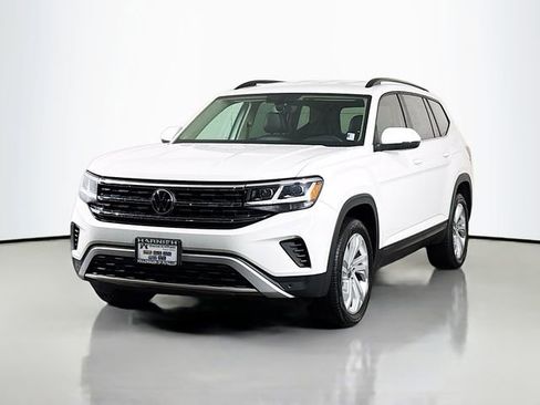 Used 2022 Volkswagen Atlas SE image 3