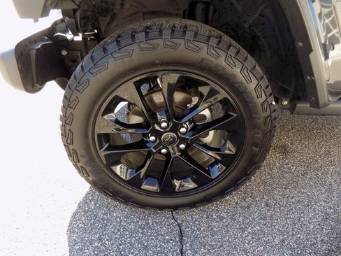 Certified 2024 Jeep Gladiator Sport image 10