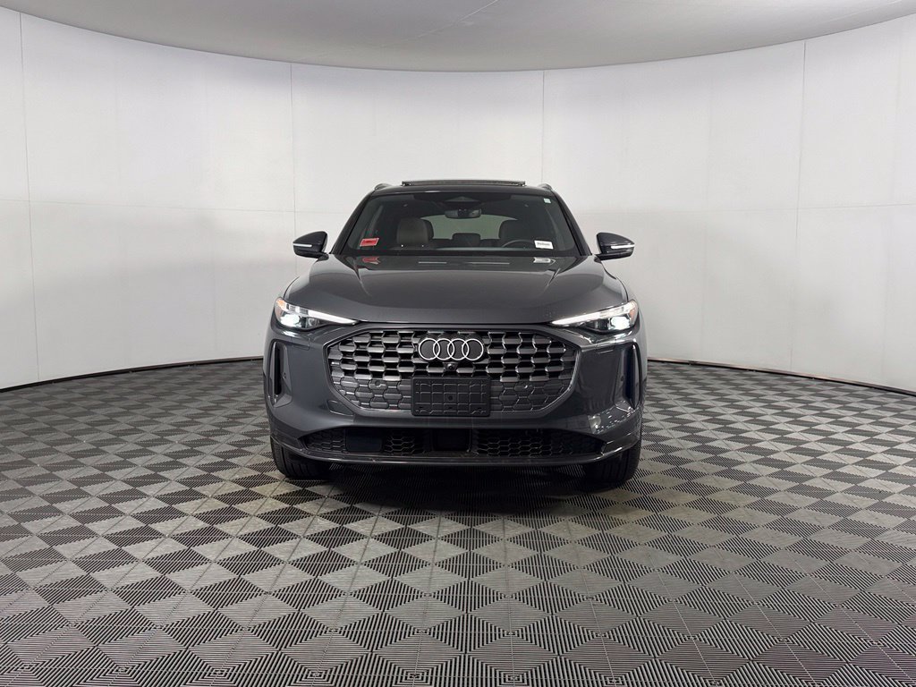 Used 2025 Audi Q5 Premium Plus AWD/4WD image 11