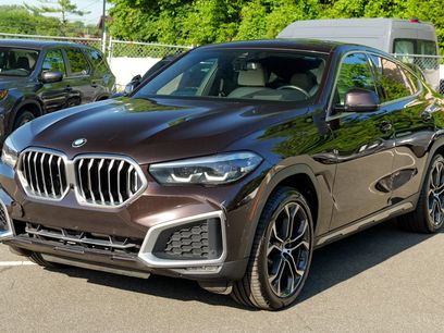 Used 2021 BMW X6 xDrive40i w/ Premium Package 2