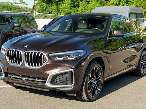 Used 2021 BMW X6 xDrive40i w/ Premium Package 2 AWD/4WD image 3