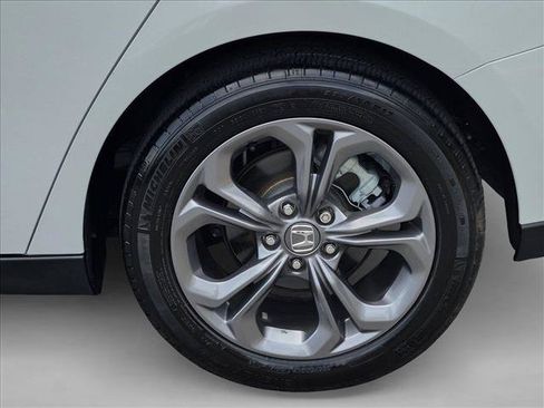 Used 2024 Honda Accord EX image 22