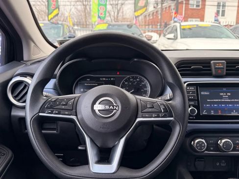 Used 2023 Nissan Versa SV image 18