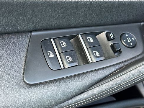 Used 2023 BMW 530i w/ M Sport Package RWD image 11