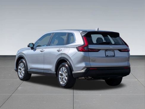 Used 2023 Honda CR-V LX image 3