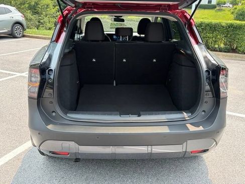 Certified 2025 Nissan Kicks SV AWD/4WD image 5
