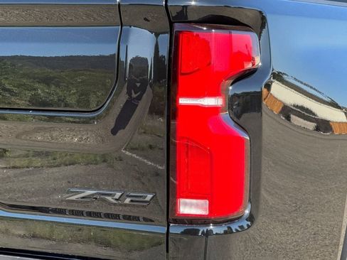 New 2026 Chevrolet Silverado 2500 ZR2 AWD/4WD image 26