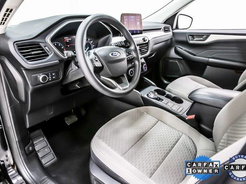 Used 2022 Ford Escape SE image 26