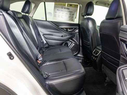 Used 2025 Subaru Outback Limited AWD/4WD image 47