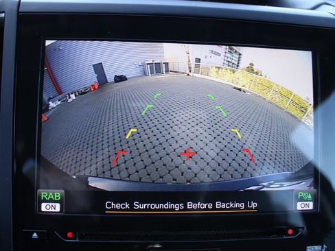 Used 2023 Subaru Forester Touring image 17