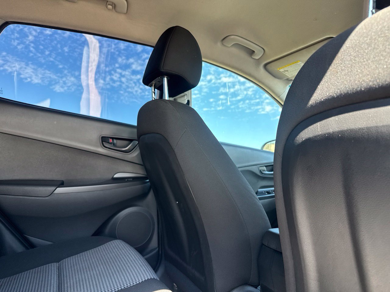 Used 2023 Hyundai Kona SE AWD/4WD image 34
