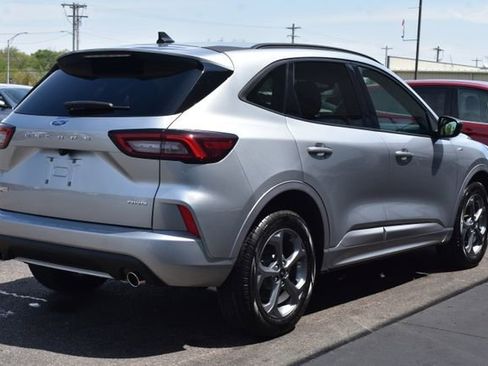 Used 2023 Ford Escape ST-Line AWD/4WD image 10