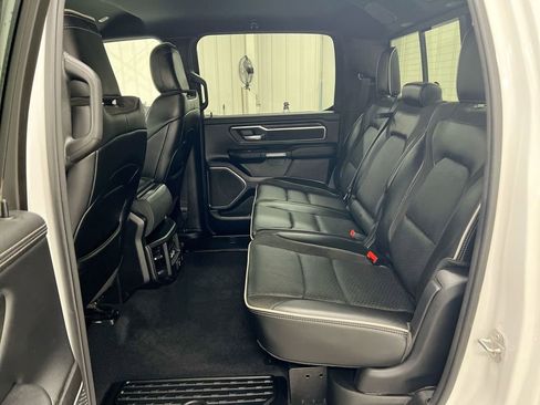 Used 2025 RAM 1500 Laramie AWD/4WD image 18