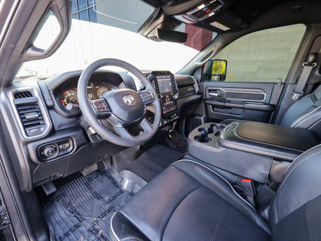 Used 2026 RAM 2500 Laramie AWD/4WD image 12