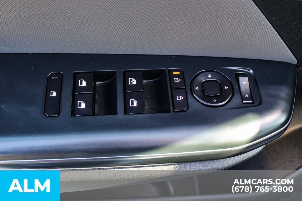 Used 2025 Kia K4 FWD image 39