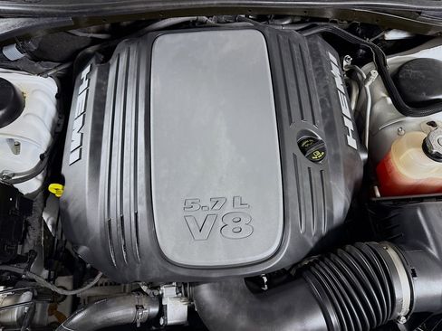 Used 2022 Dodge Challenger R/T image 37