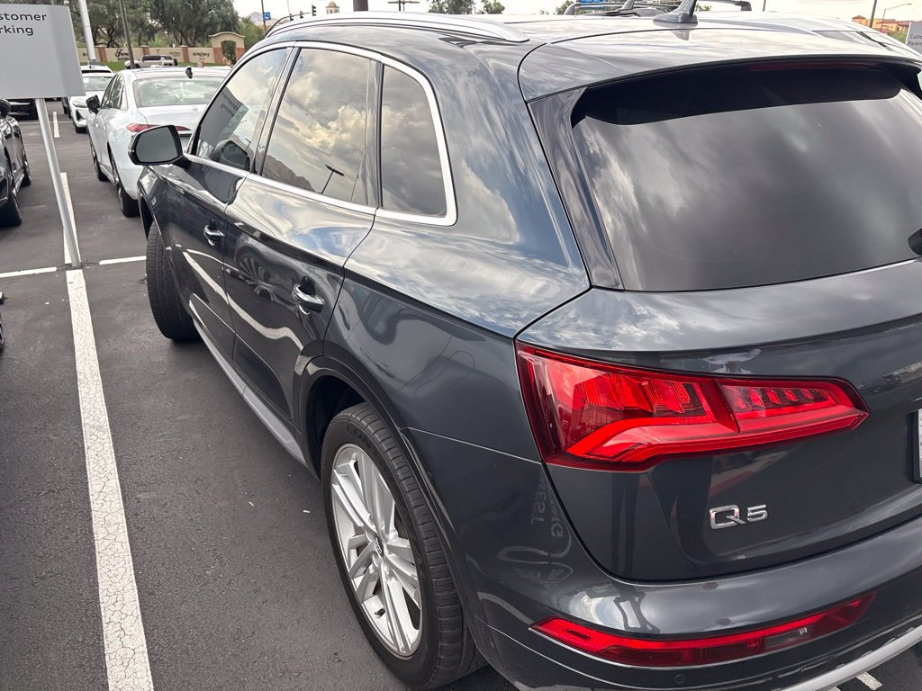 Used 2018 Audi Q5 2.0T Premium Plus w/ Premium Plus Package AWD/4WD image 2