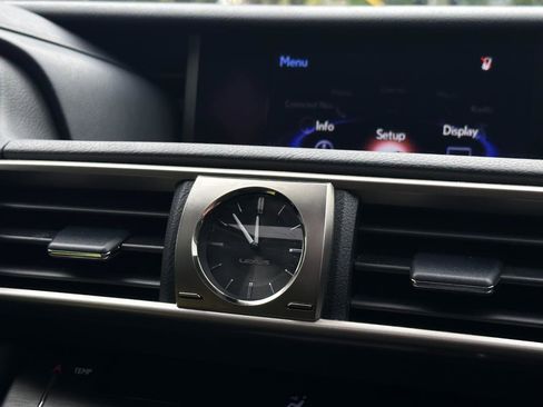 Used 2017 Lexus IS 200t image 14