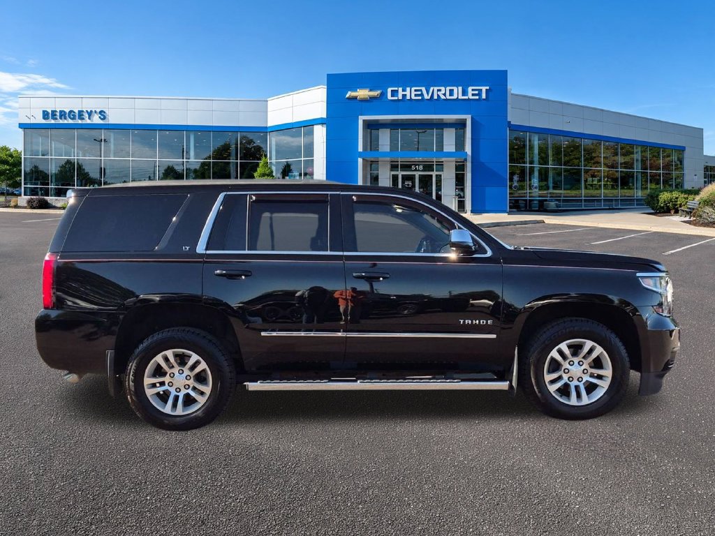 Certified 2017 Chevrolet Tahoe LT w/ Luxury Package AWD/4WD image 6
