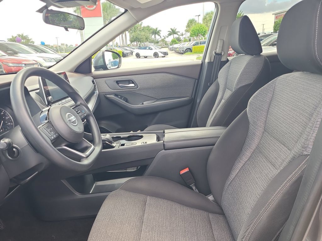 Certified 2021 Nissan Rogue SV FWD image 20