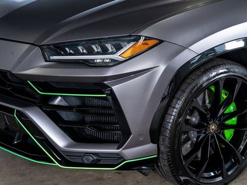 Used 2019 Lamborghini Urus image 12