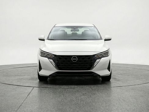 Used 2025 Nissan Sentra S FWD image 2
