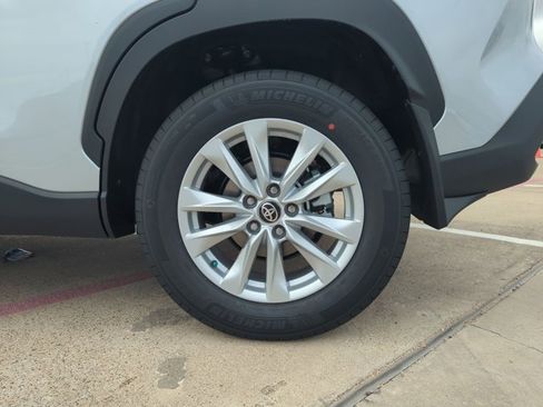 New 2026 Toyota Corolla Cross LE image 10