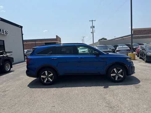 Used 2021 Kia Sorento S FWD image 5