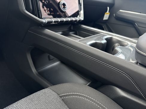 New 2026 GMC Acadia Elevation AWD/4WD image 16