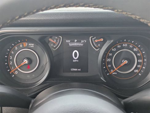 Used 2024 Jeep Gladiator Sport image 37