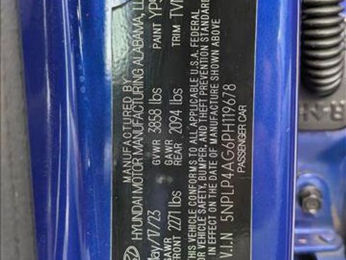 Certified 2023 Hyundai Elantra Limited image 22