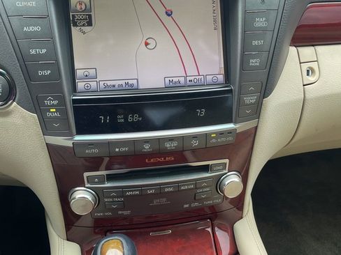 Used 2010 Lexus LS 460 image 8